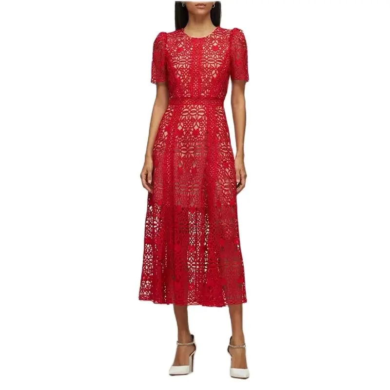 2022 autumn and winter new women's black hand hook lace Dress retro temperament high waist round neck long dress
2022 autumn and winter new women's black hand hook lace Dress retro temperament high waist round neck long dress