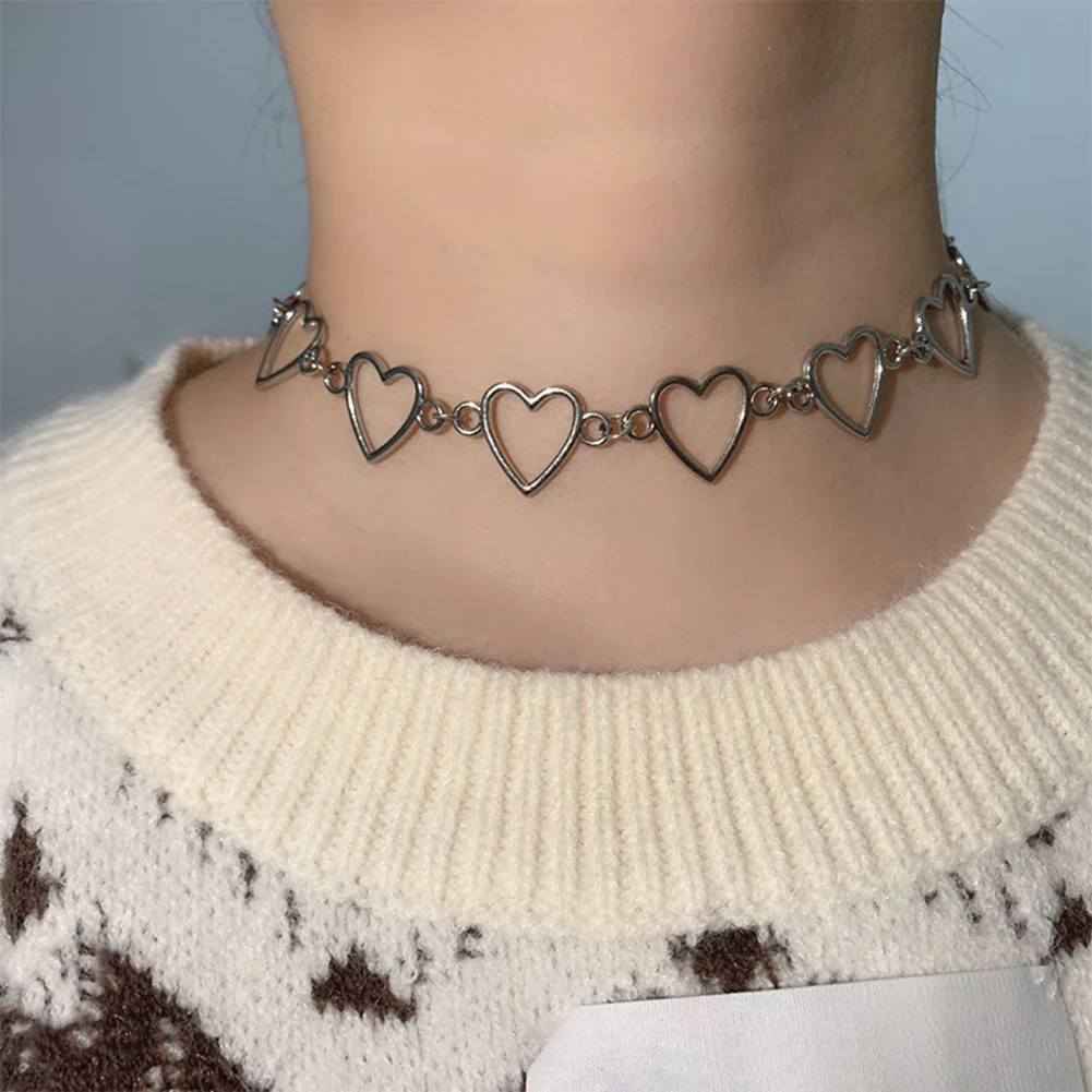 New Hollow Korean Sweet Love Heart Choker Necklace Statement Girlfriend Gift Cute Bicolor Necklace Jewelry Collier Femme 2022
New Hollow Korean Sweet Love Heart Choker Necklace Statement Girlfriend Gift Cute Bicolor Necklace Jewelry Collier Femme 2022
