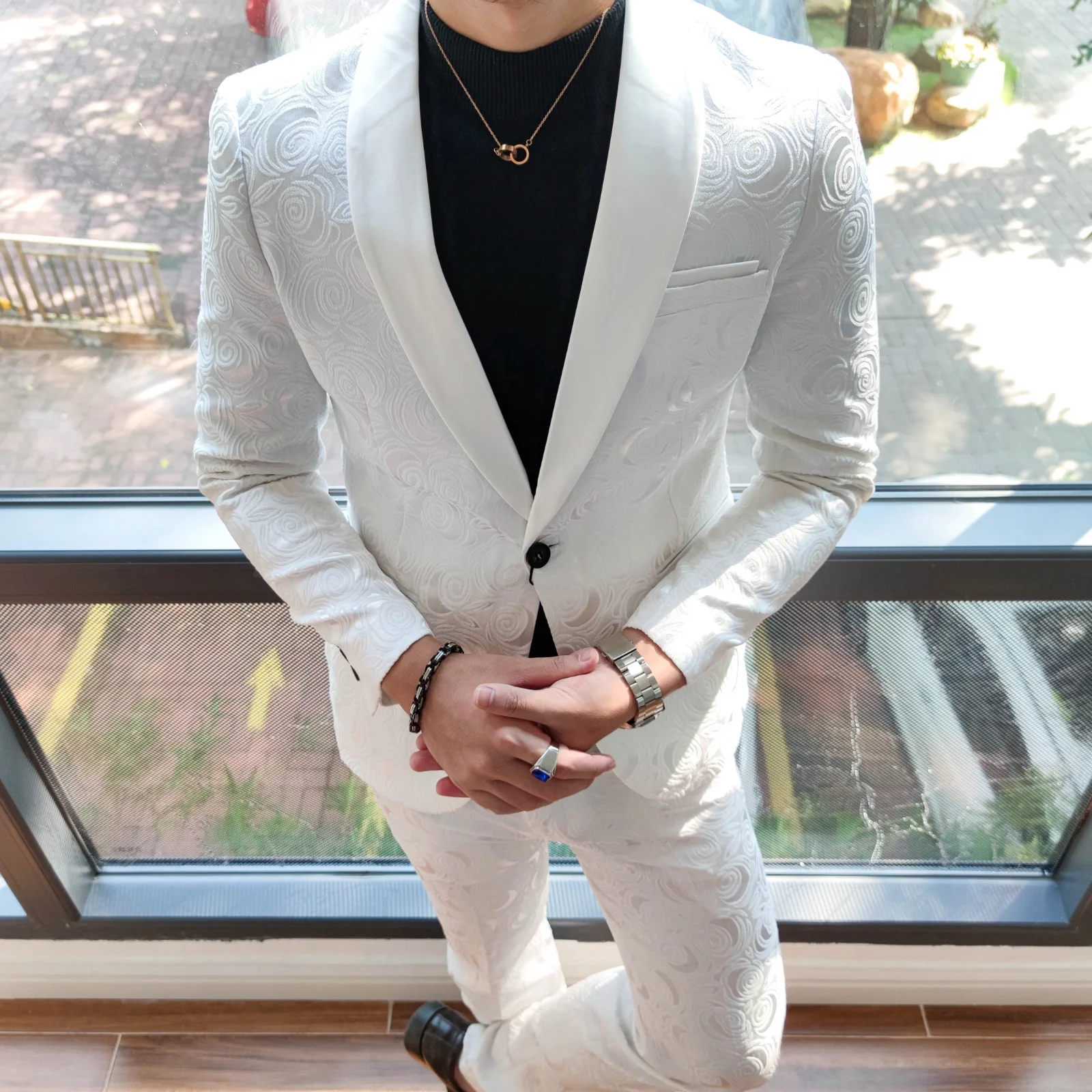 Grooms 2pcs Suit Costume Homme Mariage Tuxedo Homme Traje Novio 2022 Ternos Masculino Rose Jacquard White Wedding Suit For Men
Grooms 2pcs Suit Costume Homme Mariage Tuxedo Homme Traje Novio 2022 Ternos Masculino Rose Jacquard White Wedding Suit For Men