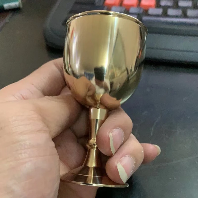 Altar Chalice Altar Goblet Chalice Solid Copper Material Chalice Cups Tarot Card Divination Pentacle Chalice for Parties T21C
Altar Chalice Altar Goblet Chalice Solid Copper Material Chalice Cups Tarot Card Divination Pentacle Chalice for Parties T21C