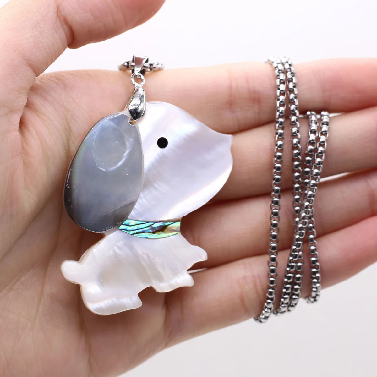 Natural Mother-of-pearl Shell Pendant Necklaces Reiki Healing Cute Dog Good Quality for Women Necklace Jewelry Party Gifts
Natural Mother-of-pearl Shell Pendant Necklaces Reiki Healing Cute Dog Good Quality for Women Necklace Jewelry Party Gifts