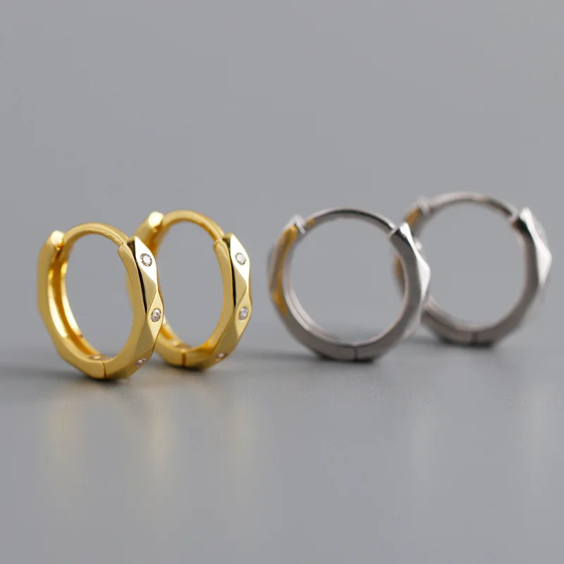 Hoop Earrings 925 Sterling Silver Woman Minimalist Golden Earring Original Fashion Luxury Party Cute Girl 14k Trend Gift Jewelry
Hoop Earrings 925 Sterling Silver Woman Minimalist Golden Earring Original Fashion Luxury Party Cute Girl 14k Trend Gift Jewelry