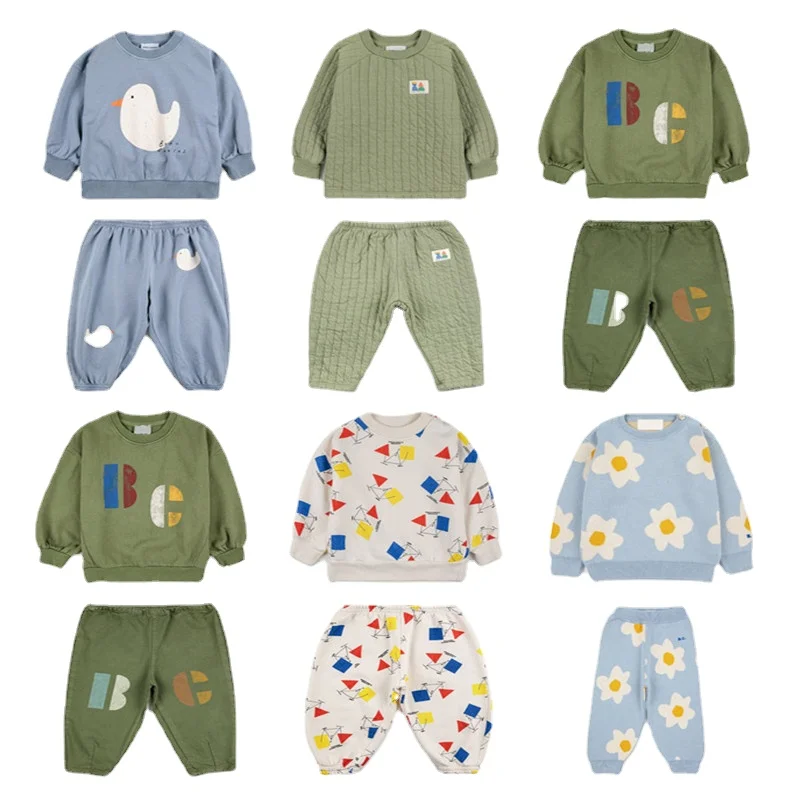 2023 Autumn Winter New BC Series Boys and Girls' Sweathirt Printed Hooded Sweater Cartoon Cute Coat Pants Set
2023 Autumn Winter New BC Series Boys and Girls' Sweathirt Printed Hooded Sweater Cartoon Cute Coat Pants Set