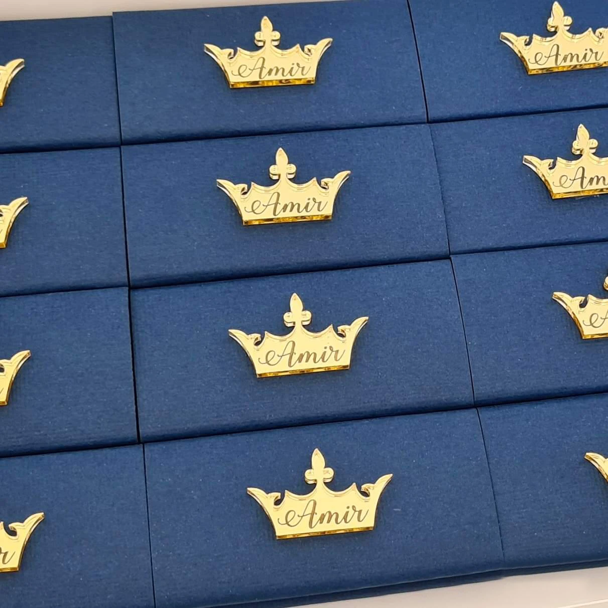 50 Pcs Personalized Engraved Baby Name Gold Mirror Crown Baby Shower Party Birthday Supplies Gift Chocolate Decorations Favors
50 Pcs Personalized Engraved Baby Name Gold Mirror Crown Baby Shower Party Birthday Supplies Gift Chocolate Decorations Favors