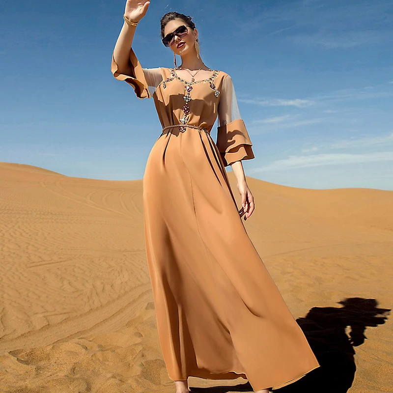 2022 Spring Muslim Women's Clothing Retro Court Mesh Stitching Lotus Leaf Sleeves Long Khaki V-Neck Dress Fashion Lady Vestidos
2022 Spring Muslim Women's Clothing Retro Court Mesh Stitching Lotus Leaf Sleeves Long Khaki V-Neck Dress Fashion Lady Vestidos