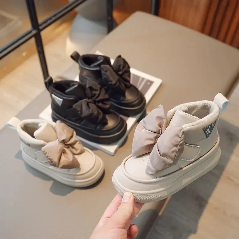 Girls Boots Bow Versatile Soft Princess Shoes New 2024 Autumn Winter Children Fashion Plush Warm Snow Boots Non-slip Kids Shoes
Girls Boots Bow Versatile Soft Princess Shoes New 2024 Autumn Winter Children Fashion Plush Warm Snow Boots Non-slip Kids Shoes