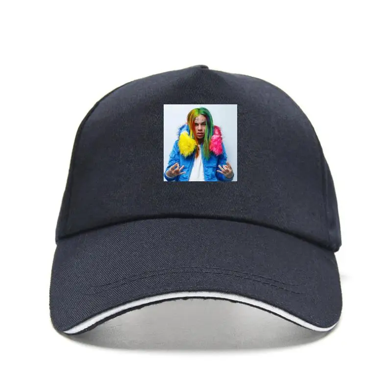 Модная футболка Tekahi 6Ix9Ine Cuto, новая шляпа, белая уличная одежда, новая шляпа
Модная футболка Tekahi 6Ix9Ine Cuto, новая шляпа, белая уличная одежда, новая шляпа