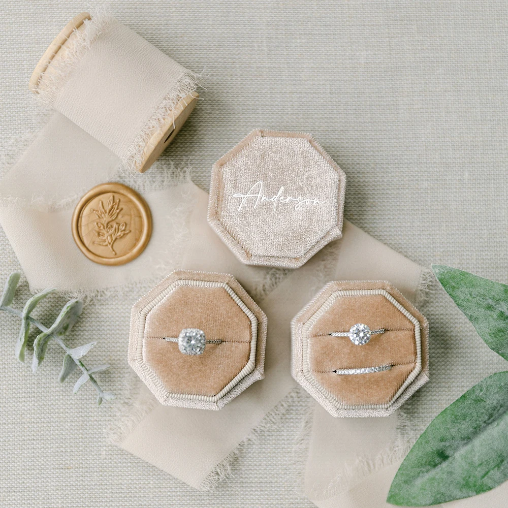 Velvet Ring Box Custom Monogram Single Slot or Double Slot Hexagon Ring Box for Wedding Ceremony Wedding Gift and Proposal
Velvet Ring Box Custom Monogram Single Slot or Double Slot Hexagon Ring Box for Wedding Ceremony Wedding Gift and Proposal