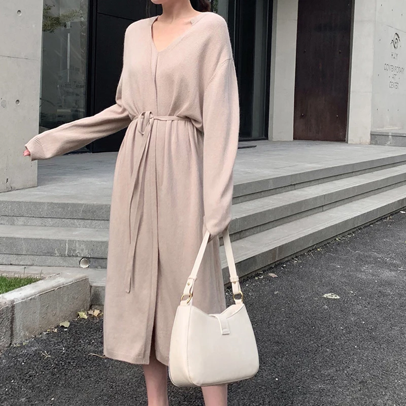2022 Autumn Belt Knitted Dresses Women Korean Fashion High Waist Bottoming Long Elegant Winter Sweater Straight Pullovers
2022 Autumn Belt Knitted Dresses Women Korean Fashion High Waist Bottoming Long Elegant Winter Sweater Straight Pullovers
