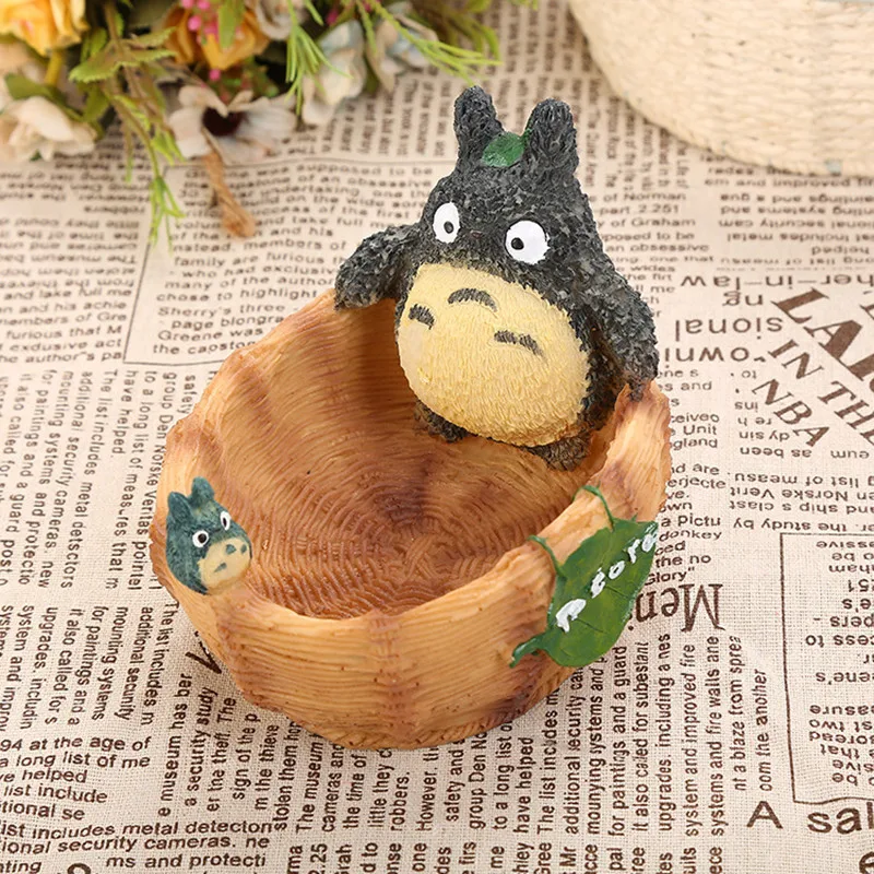 Hayao Miyazaki My Neighbor Totoro Ashtray Ornament Creative Totoro Toy Doll car ornament Home Decoration Birthday Gift
Hayao Miyazaki My Neighbor Totoro Ashtray Ornament Creative Totoro Toy Doll car ornament Home Decoration Birthday Gift