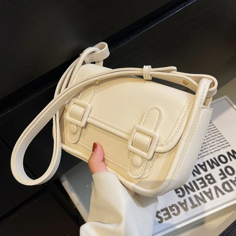 Xiuya Cute Messenger Bag For Women 2022 England Preppy Style Cream Solid Color Satchel Woman Crossbody Shoulder Bag Female Purse
Xiuya Cute Messenger Bag For Women 2022 England Preppy Style Cream Solid Color Satchel Woman Crossbody Shoulder Bag Female Purse