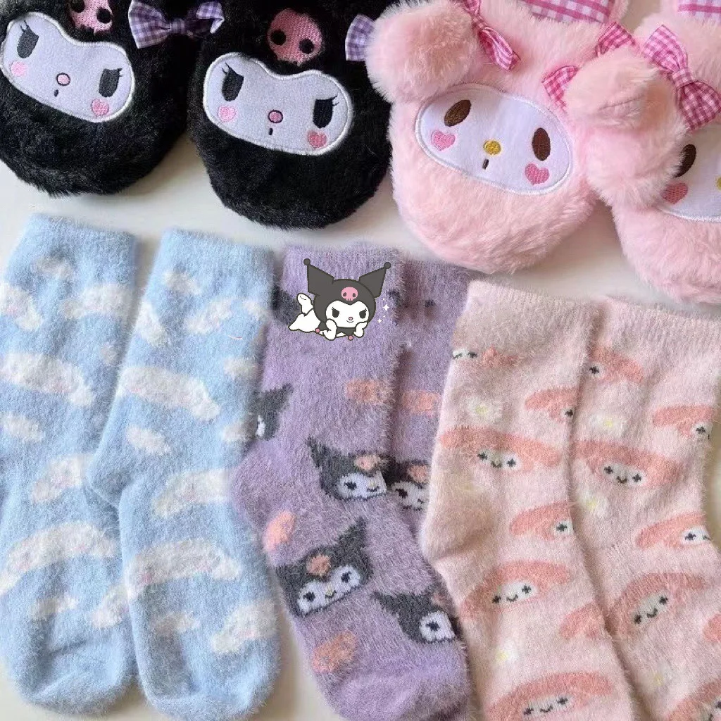 Милые носки Sanrio Kuromi Melody Cinnamoroll, плюшевые носки для детей, Осень-зима, теплые домашние носки для пола, Длинные носки с защитой от холода
Милые носки Sanrio Kuromi Melody Cinnamoroll, плюшевые носки для детей, Осень-зима, теплые домашние носки для пола, Длинные носки с защитой от холода