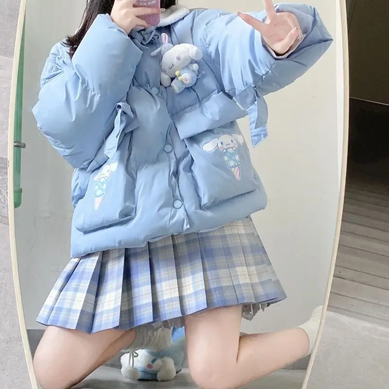 Kawaii Sanrios зимнее хлопковое женское плюшевое утепленное свободное студенческое хлопковое пальто аниме Cinnamoroll My Melody милый мультяшный подарок
Kawaii Sanrios зимнее хлопковое женское плюшевое утепленное свободное студенческое хлопковое пальто аниме Cinnamoroll My Melody милый мультяшный подарок