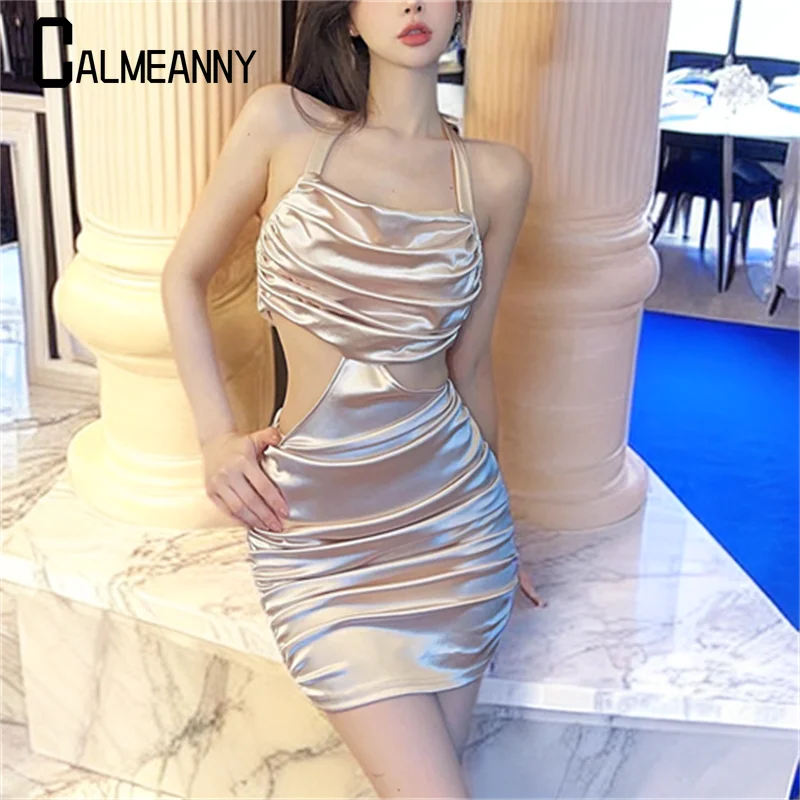 Women Dress 2023 Summer Y2k Fashion Sexy Pleated Short Dress Backless Hollow Out Bag Buttocks Hanging Neck Mini Bodycon Dress
Women Dress 2023 Summer Y2k Fashion Sexy Pleated Short Dress Backless Hollow Out Bag Buttocks Hanging Neck Mini Bodycon Dress