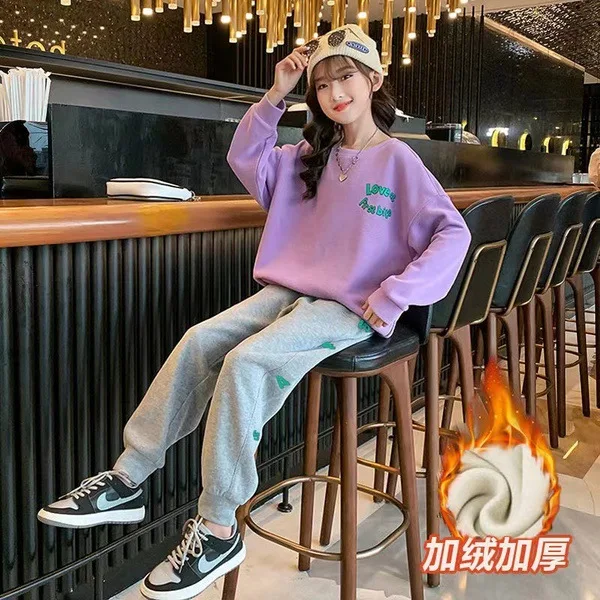 Girls' Padded Sweatshirt Set Korean Kid Fashion Print Sports Tops Pants 2 Piece Set Spring and Autumn New Trend
Girls' Padded Sweatshirt Set Korean Kid Fashion Print Sports Tops Pants 2 Piece Set Spring and Autumn New Trend