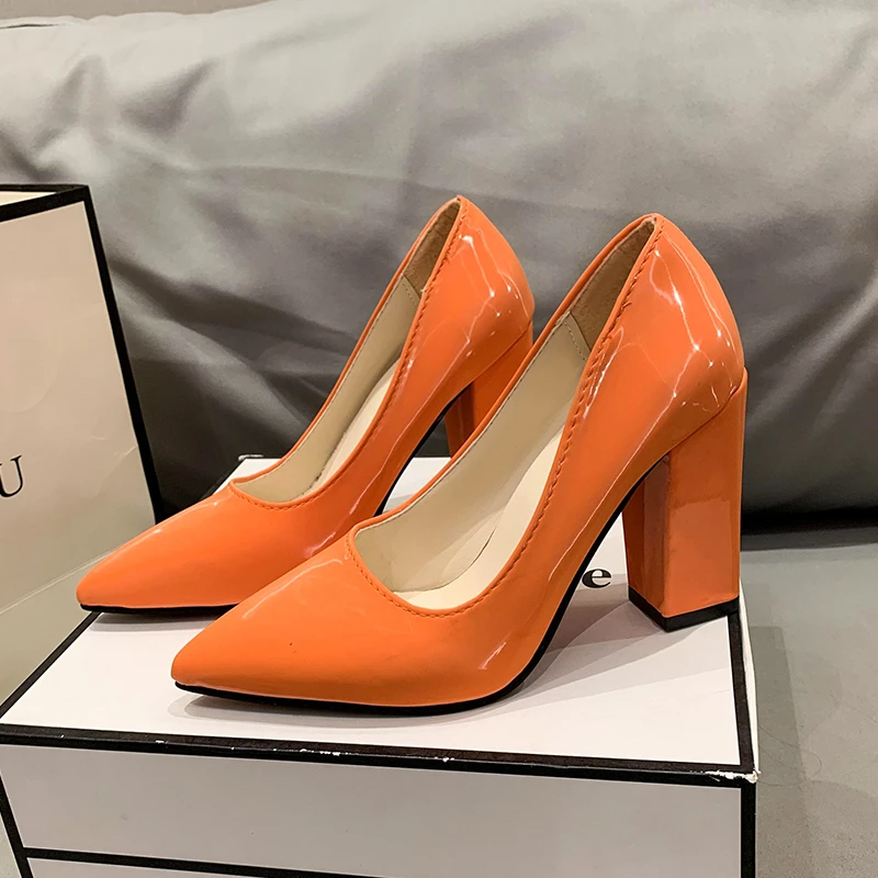 French High Heels Women's Thick Heels 2022 Autumn Patent Leather Sexy High Heels Pointed Toe Plus Size Pumps Women Pink Heels
French High Heels Women's Thick Heels 2022 Autumn Patent Leather Sexy High Heels Pointed Toe Plus Size Pumps Women Pink Heels