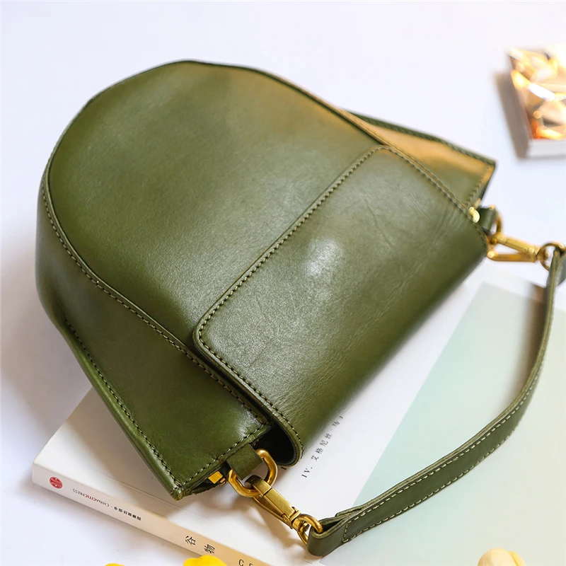 Women's Bag Large Capacity Shoulder Bags High Quality real Leather Purse Female Retro Tote Bags sac a main femme
Women's Bag Large Capacity Shoulder Bags High Quality real Leather Purse Female Retro Tote Bags sac a main femme