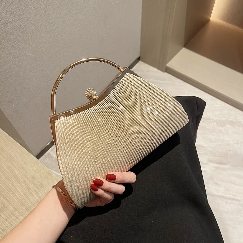 Dinner Clutch Diamond Gold Small Bag Dress Garment Bag Fashion KTV Princess Bag Banquet Handbag Small Square Bag
Dinner Clutch Diamond Gold Small Bag Dress Garment Bag Fashion KTV Princess Bag Banquet Handbag Small Square Bag