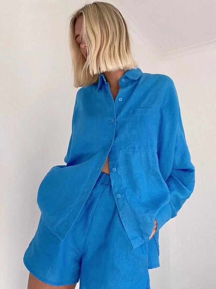 2022 Summer 100% Cotton Women's Shorts Suit Blue Batwing Sleeve Shirt And Straight Shorts Two Piece Sets Fashion Outfit
2022 Summer 100% Cotton Women's Shorts Suit Blue Batwing Sleeve Shirt And Straight Shorts Two Piece Sets Fashion Outfit