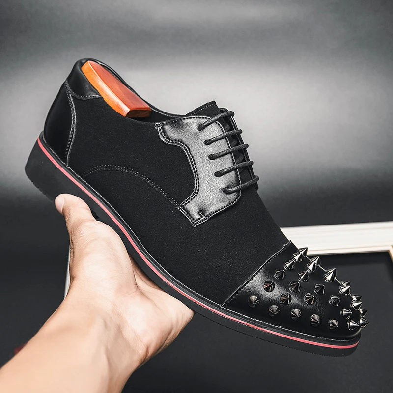 New In Rivet Men Shoes Black Lace-up Round Toe Punk Men Shoes Free Shipping Casual Shoes of Men Handmade Zapatos Para Hombre 
New In Rivet Men Shoes Black Lace-up Round Toe Punk Men Shoes Free Shipping Casual Shoes of Men Handmade Zapatos Para Hombre