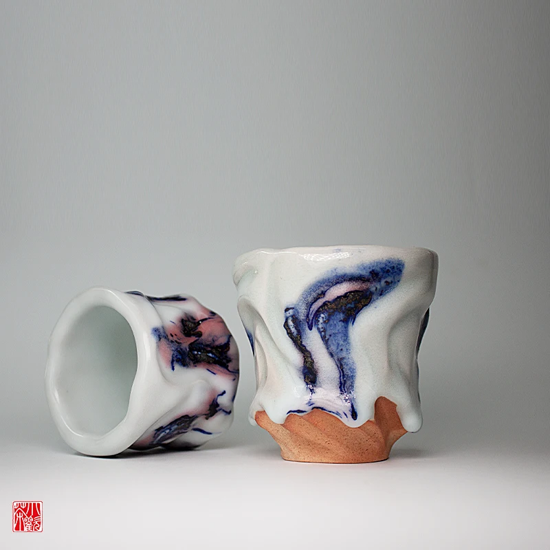 Zhiyanshao Tea Cup Blue and White Glaze Red High Temperature Ceramic Tea Set Master Cup Handmade Cup Personalized Innovative Tea
Zhiyanshao Tea Cup Blue and White Glaze Red High Temperature Ceramic Tea Set Master Cup Handmade Cup Personalized Innovative Tea