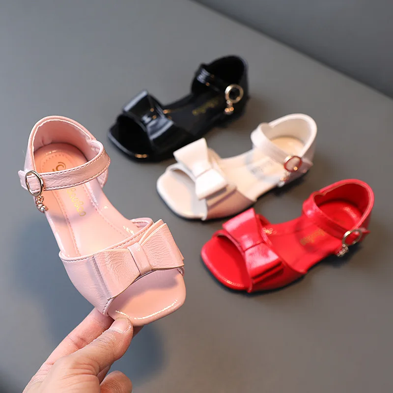 Children Sandals Bow Soft Princess Cute Solid Black Casual Non-slip Shoes Kids Fashion Simple Hook & Loop Flat Japan Sandalias
Children Sandals Bow Soft Princess Cute Solid Black Casual Non-slip Shoes Kids Fashion Simple Hook & Loop Flat Japan Sandalias