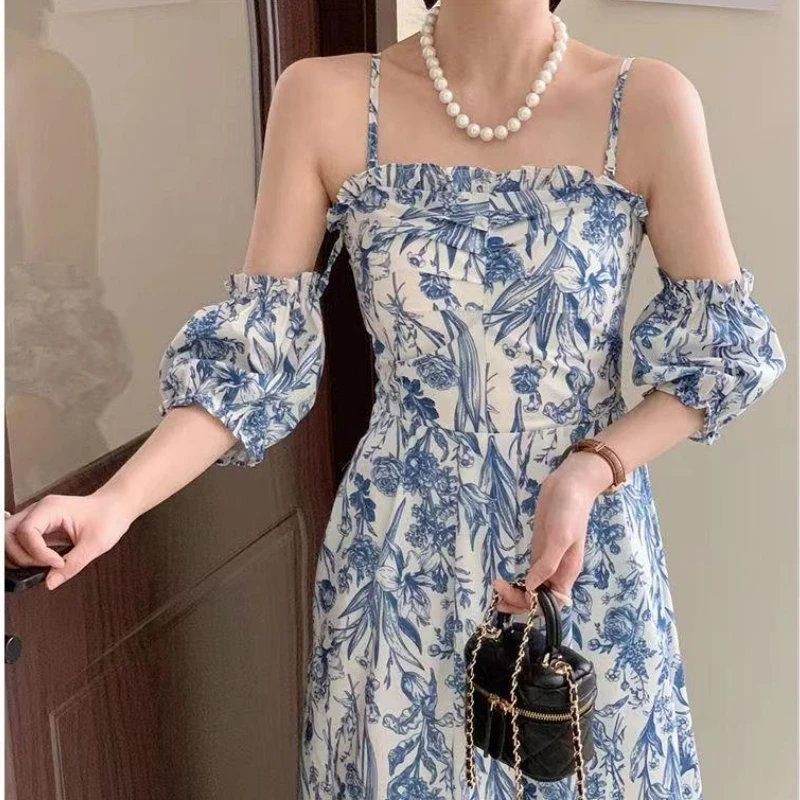 Fragmented Flowers Off Shoulder Dress 2023 Summer High Grade Skirt Waist Wrapped Dress with Strap
Fragmented Flowers Off Shoulder Dress 2023 Summer High Grade Skirt Waist Wrapped Dress with Strap