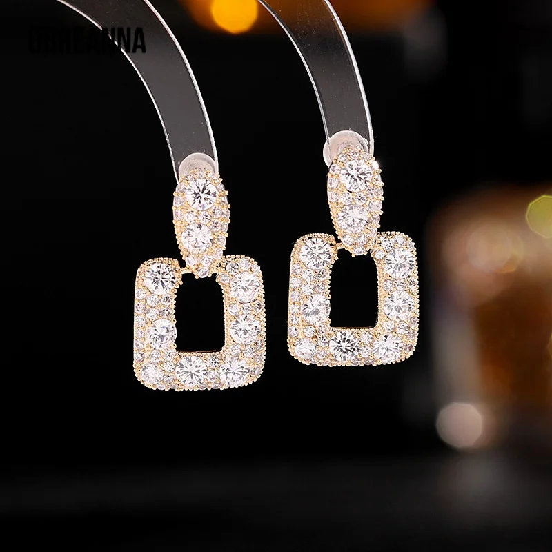 New Earrings Sterling Silver Needle Niche Design Square Geometric Internet Celebrity Elegant Graceful Crystal Fashion Stylish
New Earrings Sterling Silver Needle Niche Design Square Geometric Internet Celebrity Elegant Graceful Crystal Fashion Stylish