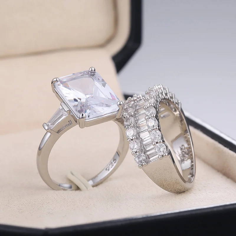2Pcs/Set Luxury Promise Crystal Couple Rings for Women Silver Color Inlaid Big Zirconia Trendy Bridal Wedding Party Jewelry Gift
2Pcs/Set Luxury Promise Crystal Couple Rings for Women Silver Color Inlaid Big Zirconia Trendy Bridal Wedding Party Jewelry Gift