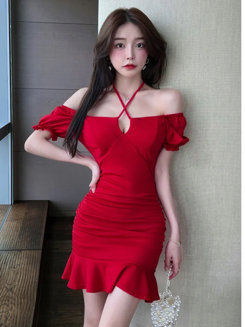 2023 Summer New Women's Sexy Mature Off Shoulder Puff Sleeve Fashion Tight Wrap buttocks Pleated Fishtail red Dress 8PON
2023 Summer New Women's Sexy Mature Off Shoulder Puff Sleeve Fashion Tight Wrap buttocks Pleated Fishtail red Dress 8PON