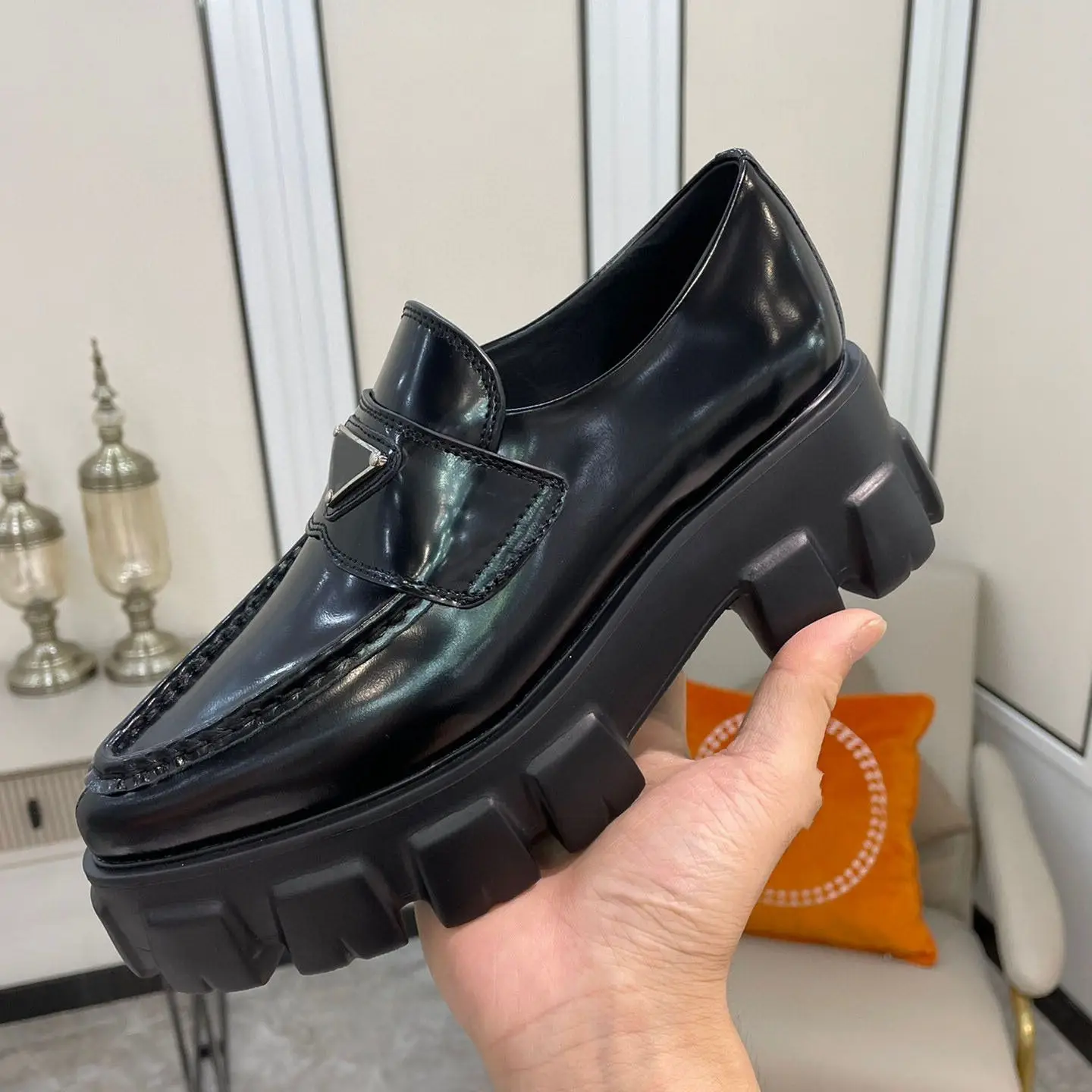 2022 Luxury Solid Platform Loafers For Women New Ladies Thick Bottom Height-Increasing Shoes Autumn Females Casual Shoes
2022 Luxury Solid Platform Loafers For Women New Ladies Thick Bottom Height-Increasing Shoes Autumn Females Casual Shoes