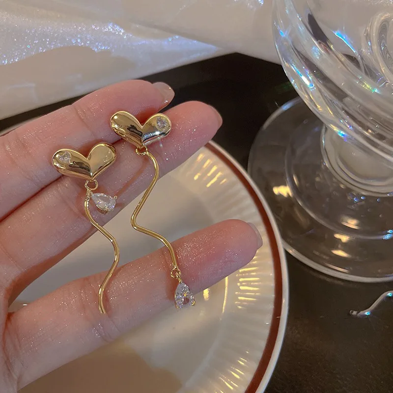 

U-Magical Sweet Cute Love Heart Rhinestone Long Tassel Metal Dangle Earings for Women Asymmetric Waterdrop Earings Jewellery