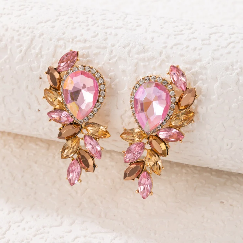 Luxury Crystal Drop Earrings for Women Pink Resin Flower Dangle Earrings Bohemian Fashion Jewelry boucle d’oreille femme brincos
Luxury Crystal Drop Earrings for Women Pink Resin Flower Dangle Earrings Bohemian Fashion Jewelry boucle d’oreille femme brincos