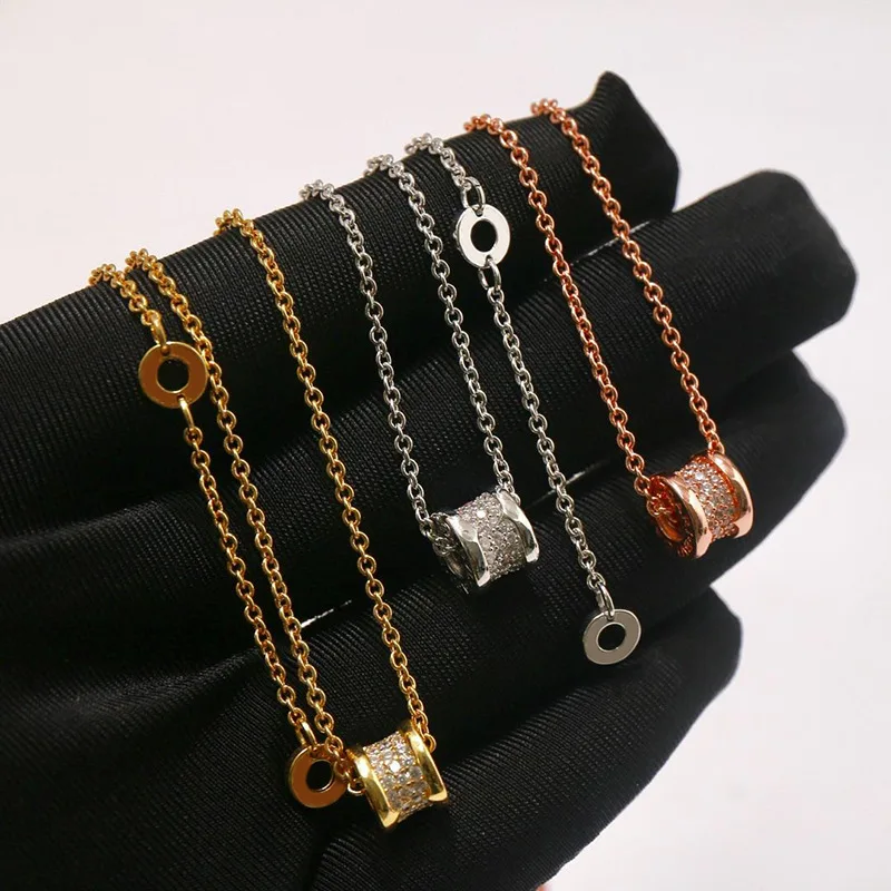 Fashion necklace retro exquisite personality creative collocation small mini waist full of diamond chain simple jewelry
Fashion necklace retro exquisite personality creative collocation small mini waist full of diamond chain simple jewelry