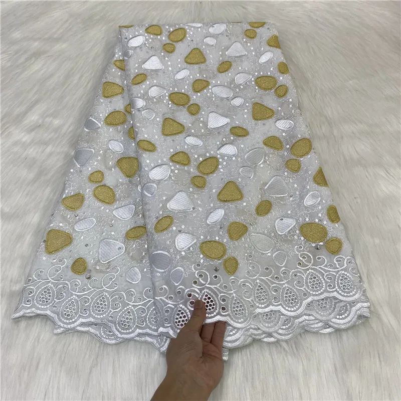 Swiss lace fabric 2022 heavy beaded embroidery African lace fabrics 100% cotton Dry lace Swiss voile lace in Switzerland 7L07043
Swiss lace fabric 2022 heavy beaded embroidery African lace fabrics 100% cotton Dry lace Swiss voile lace in Switzerland 7L07043