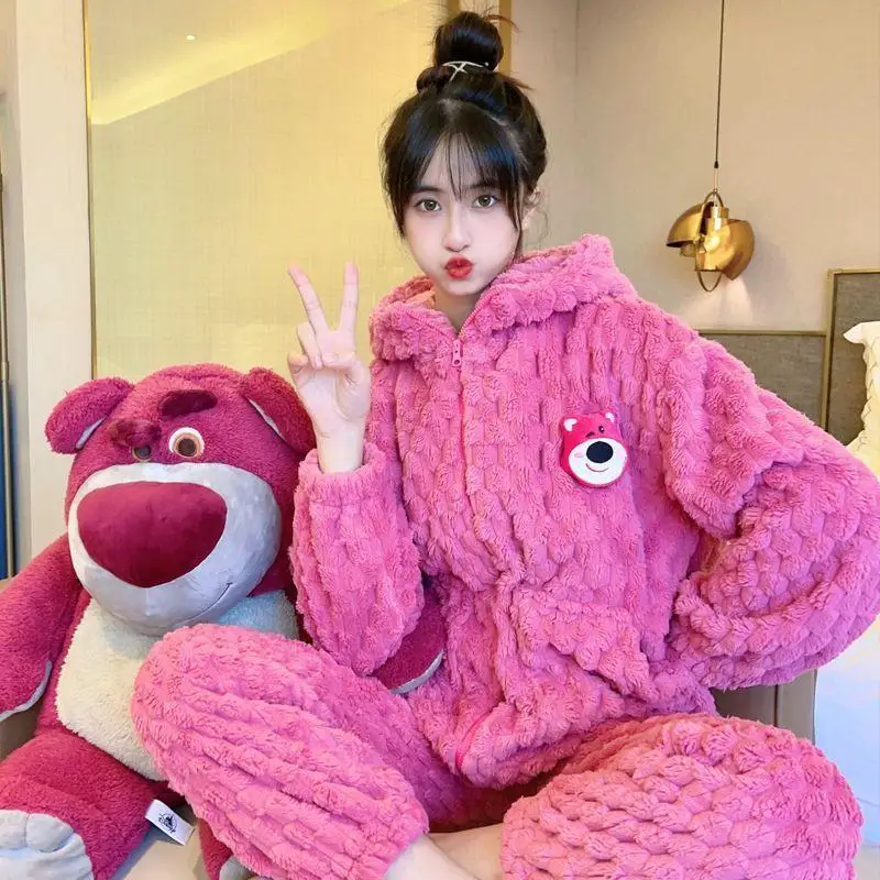 Disney Lotso Cartoon Anime Winter Pajamas Suit Coral Velvet Long Sleeved Pants Thickened Hooded Cute Strawberry Bear Homewear
Disney Lotso Cartoon Anime Winter Pajamas Suit Coral Velvet Long Sleeved Pants Thickened Hooded Cute Strawberry Bear Homewear