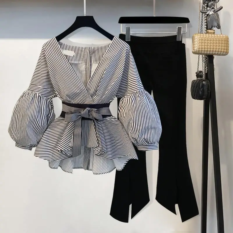 Women's 2023 Spring and Autumn New Korean Style Slimming V-neck Long Sleeve Shirt Wide Leg Pants Two-piece Suit
Women's 2023 Spring and Autumn New Korean Style Slimming V-neck Long Sleeve Shirt Wide Leg Pants Two-piece Suit