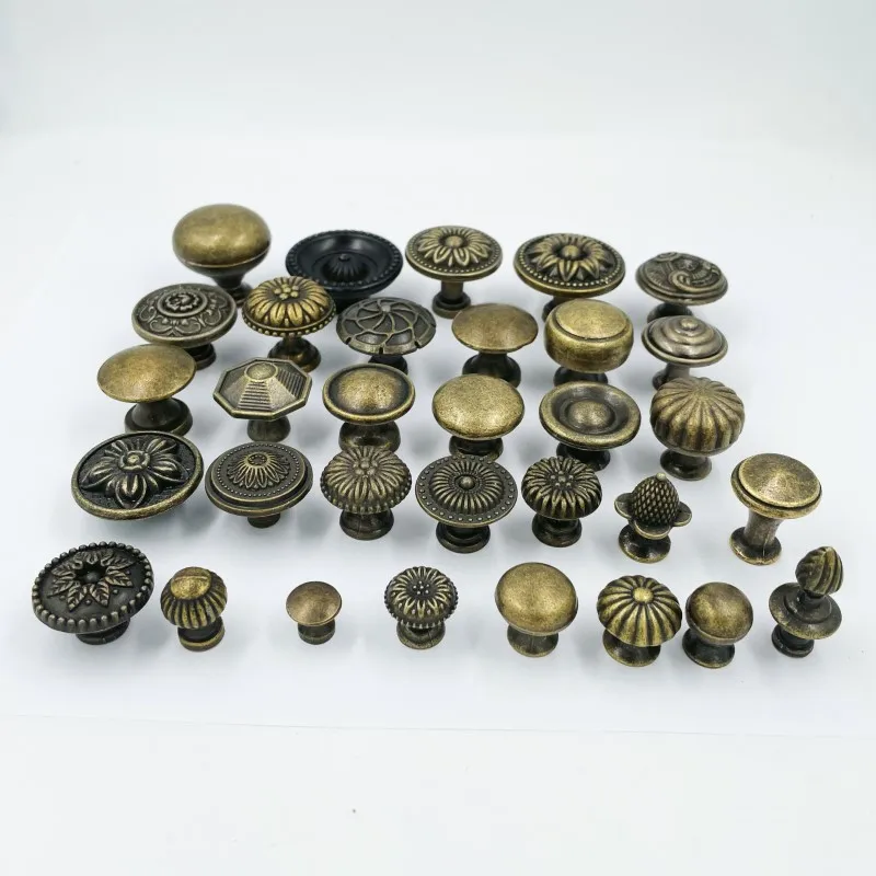 1x Antique Bronze kitchen cabinet drawer knobs dresser cupboard wardrobe furniture Pulls Handle Wooden Box Jewelry Box knobs
1x Antique Bronze kitchen cabinet drawer knobs dresser cupboard wardrobe furniture Pulls Handle Wooden Box Jewelry Box knobs