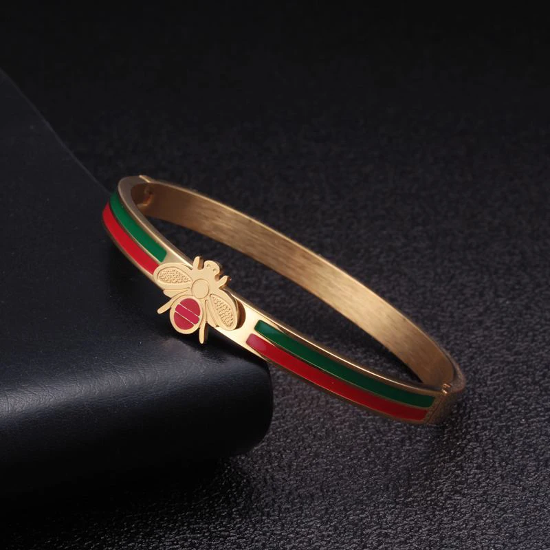 Luxury Brand Gold Plated Bee Stainless Steel Charm Bangles For Men Women Jewelry Wedding Party Cuff Bracelets Jewelry Gift
Luxury Brand Gold Plated Bee Stainless Steel Charm Bangles For Men Women Jewelry Wedding Party Cuff Bracelets Jewelry Gift