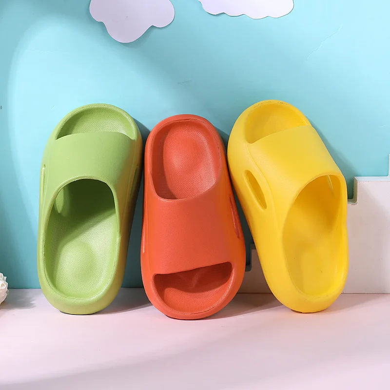Solid Color Slippers For Children Eva Soft Sole Thick Bottom Boy Girl Indoor Concise Sandals Summer Waterproof Slides
Solid Color Slippers For Children Eva Soft Sole Thick Bottom Boy Girl Indoor Concise Sandals Summer Waterproof Slides