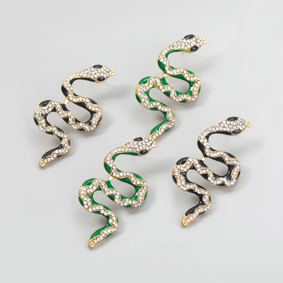 New Rhinestone Creative Snake Shape Dangle Earrings Women's Earrings Dinner Party Wedding Accessories Fashion Statement Jewelry
New Rhinestone Creative Snake Shape Dangle Earrings Women's Earrings Dinner Party Wedding Accessories Fashion Statement Jewelry