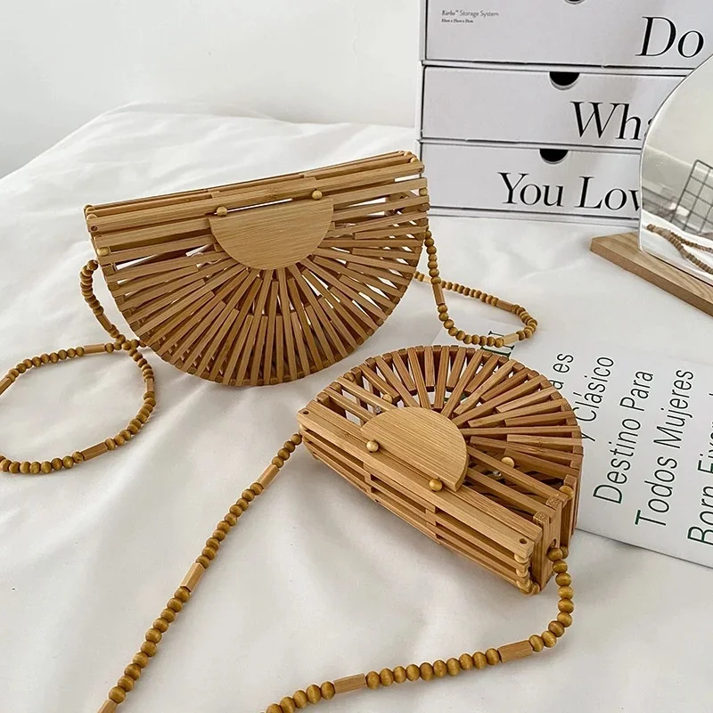 Fashion Half Moon Wooden Shoulder Crossbody Bags for Women Bamboo Woven Summer Beach Straw Bag Rattan Small Phone Purse Mini
Fashion Half Moon Wooden Shoulder Crossbody Bags for Women Bamboo Woven Summer Beach Straw Bag Rattan Small Phone Purse Mini