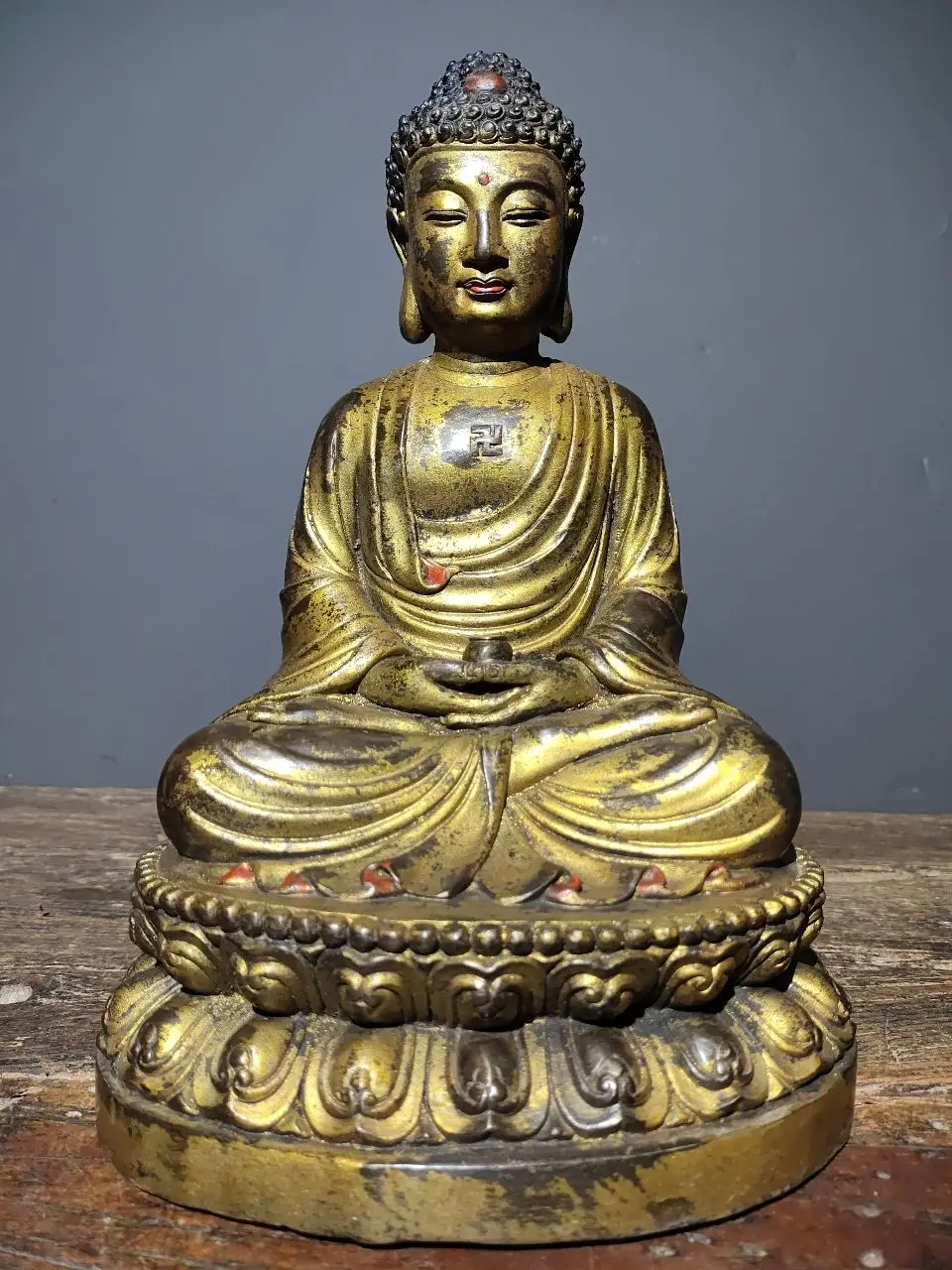 12"Tibet Temple Collection Old Bronze Gilding Cinnabar Amitabha Sakyamuni Buddha Lotus stage Worship Hall Town house Exorcism
12"Tibet Temple Collection Old Bronze Gilding Cinnabar Amitabha Sakyamuni Buddha Lotus stage Worship Hall Town house Exorcism