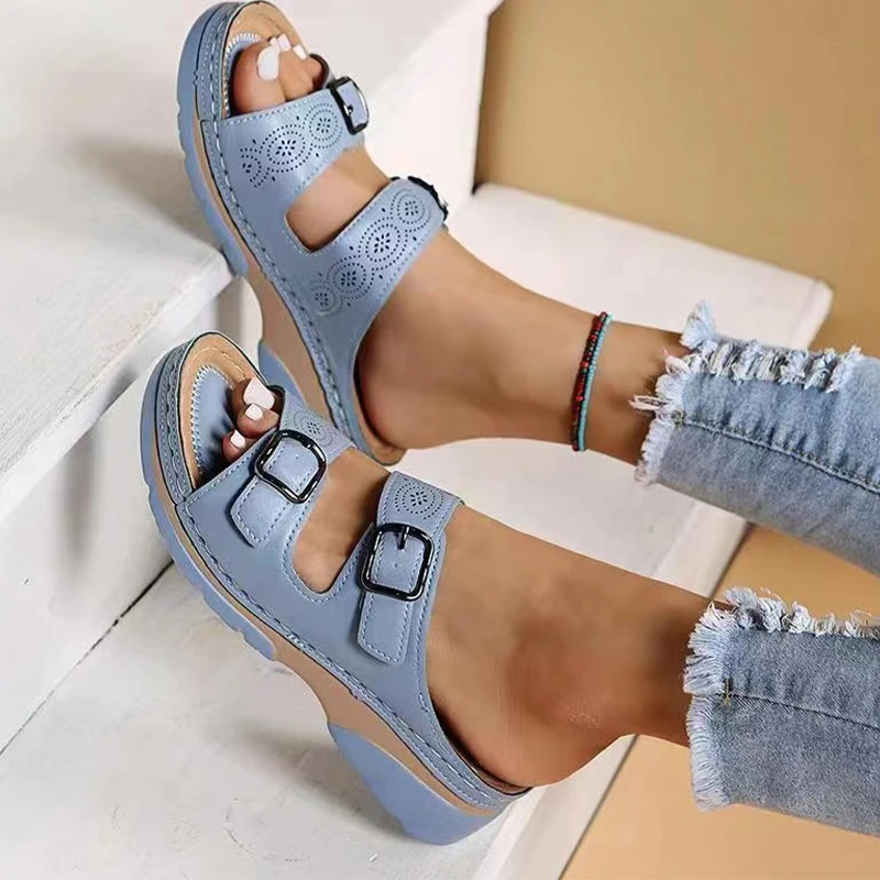 Женские шлепанцы на платформе сандалии, плоская обувь 2023, модные новые летние повседневные шлепанцы для прогулок, пляжная обувь, трендовые сланцы с ремешком на пятке
Женские шлепанцы на платформе сандалии, плоская обувь 2023, модные новые летние повседневные шлепанцы для прогулок, пляжная обувь, трендовые сланцы с ремешком на пятке
