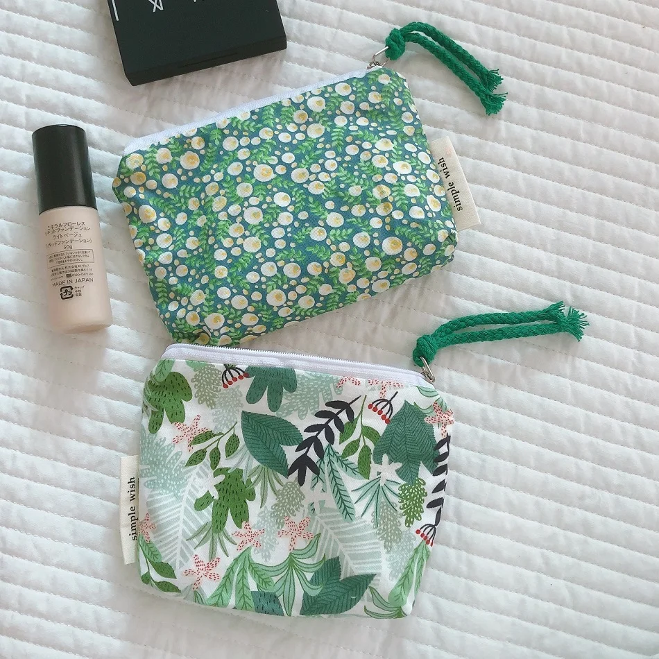 Small Kids Cosmetic Case Bag Mini Cotton Woman Make Up Bags Little Coin Purse Keys Jewelry Necesserie Organizer Storage Pouch
Small Kids Cosmetic Case Bag Mini Cotton Woman Make Up Bags Little Coin Purse Keys Jewelry Necesserie Organizer Storage Pouch