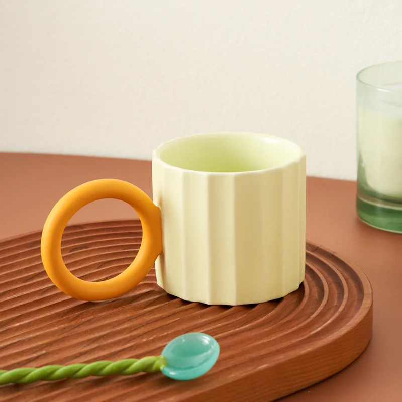 Big Ear Shaped Mugs Round Handle Ceramic Cup Creative StarBuck Style Coffee Mug Milk Cup Good Apperance Tea Water Cup 
Big Ear Shaped Mugs Round Handle Ceramic Cup Creative StarBuck Style Coffee Mug Milk Cup Good Apperance Tea Water Cup