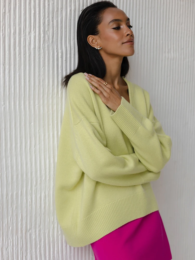 Yellow Women's Sweater Oversize Pullover 2022 Winter V Neck Thick Warm Sweaters Womens Pullover Loose Sweaters for Women Autumn
Yellow Women's Sweater Oversize Pullover 2022 Winter V Neck Thick Warm Sweaters Womens Pullover Loose Sweaters for Women Autumn