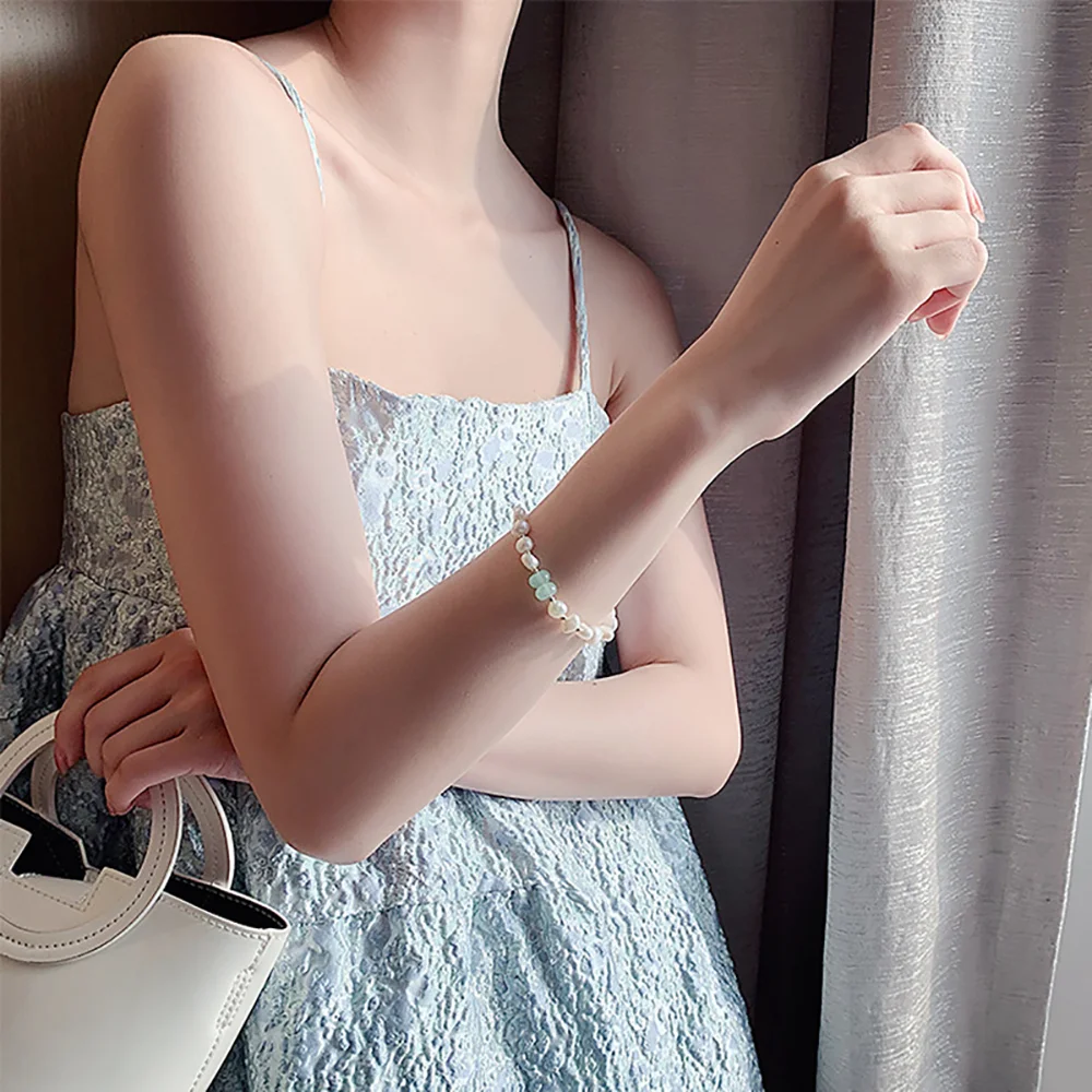 2022 New Fashion Women's Charm Bracelet Adjustable Delicate Crystal Beads Bracelets Temperament Personality Jewelry Gift
2022 New Fashion Women's Charm Bracelet Adjustable Delicate Crystal Beads Bracelets Temperament Personality Jewelry Gift