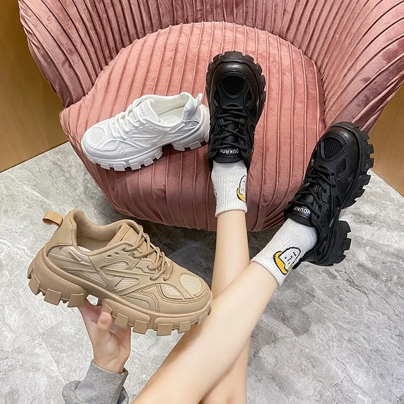 Fashion white sneakers women black high-top casual shoes 2021 new warm platform comfortable tennis basketball running sneakers
Fashion white sneakers women black high-top casual shoes 2021 new warm platform comfortable tennis basketball running sneakers