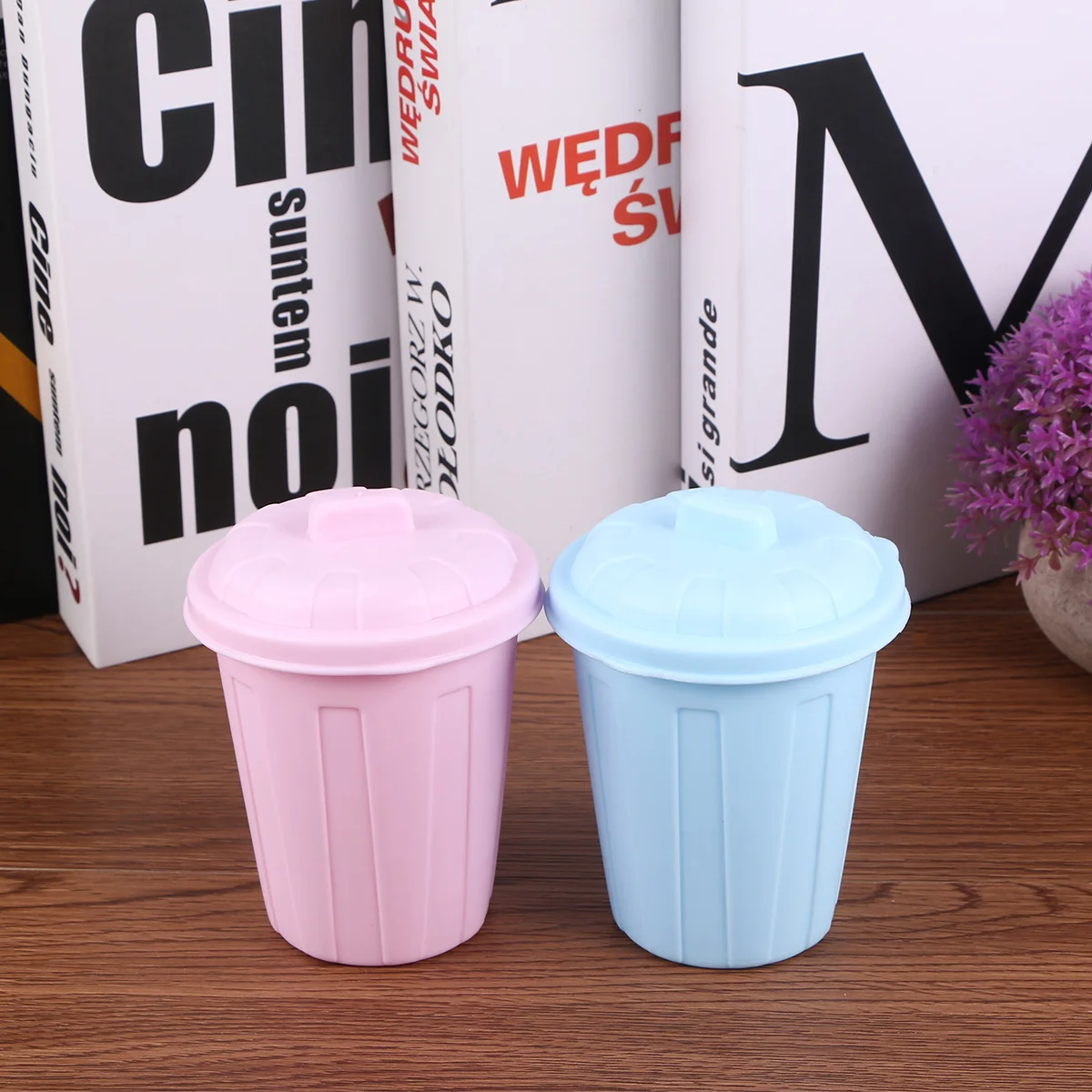 Can Trash Mini Garbage Desktop Bin Car Office Wastevehicles Table Toy Tabletop Cans Holder Container Basket
Can Trash Mini Garbage Desktop Bin Car Office Wastevehicles Table Toy Tabletop Cans Holder Container Basket